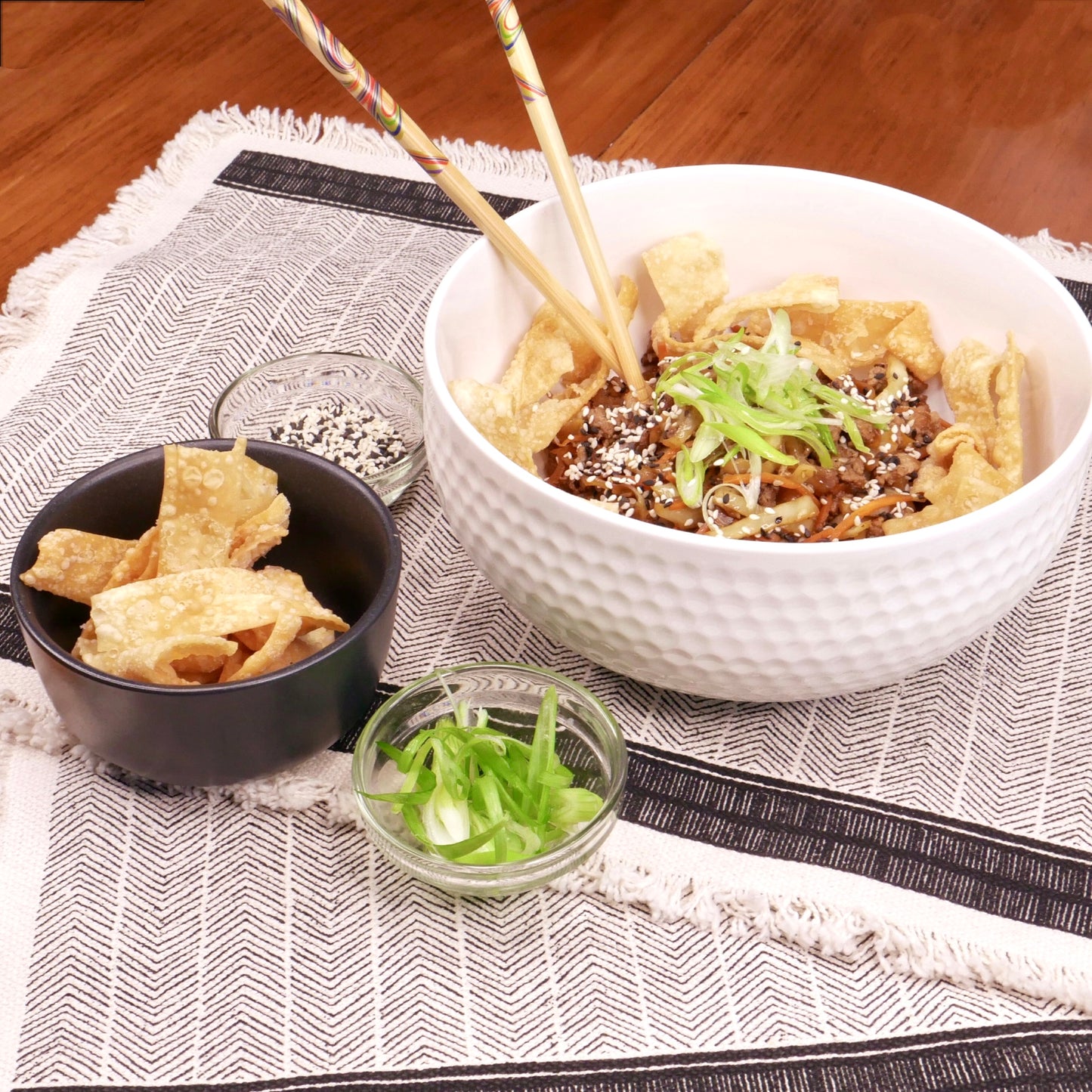 Nouveau! - Bol Egg Roll au Tofu, Pois chiches et Edamame