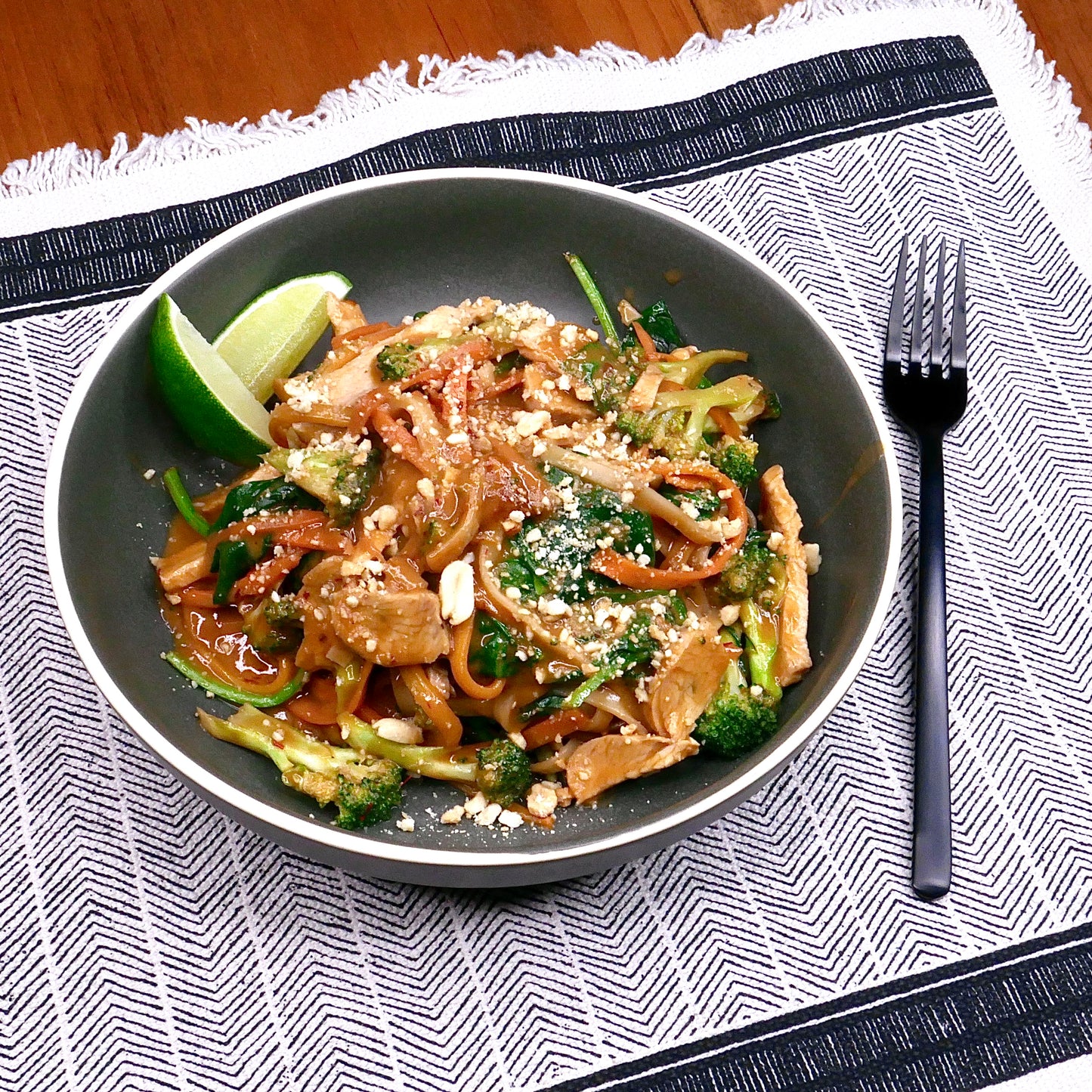 Nouilles Épicées au TOFU et Arachides