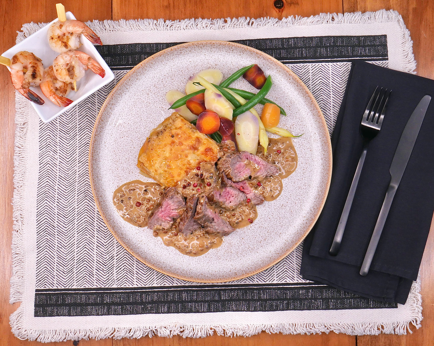 **Petite Quantité disponible** - Bavette de Bœuf Sauce au Vin et Poivre Rose avec Gratin de Pommes de terre