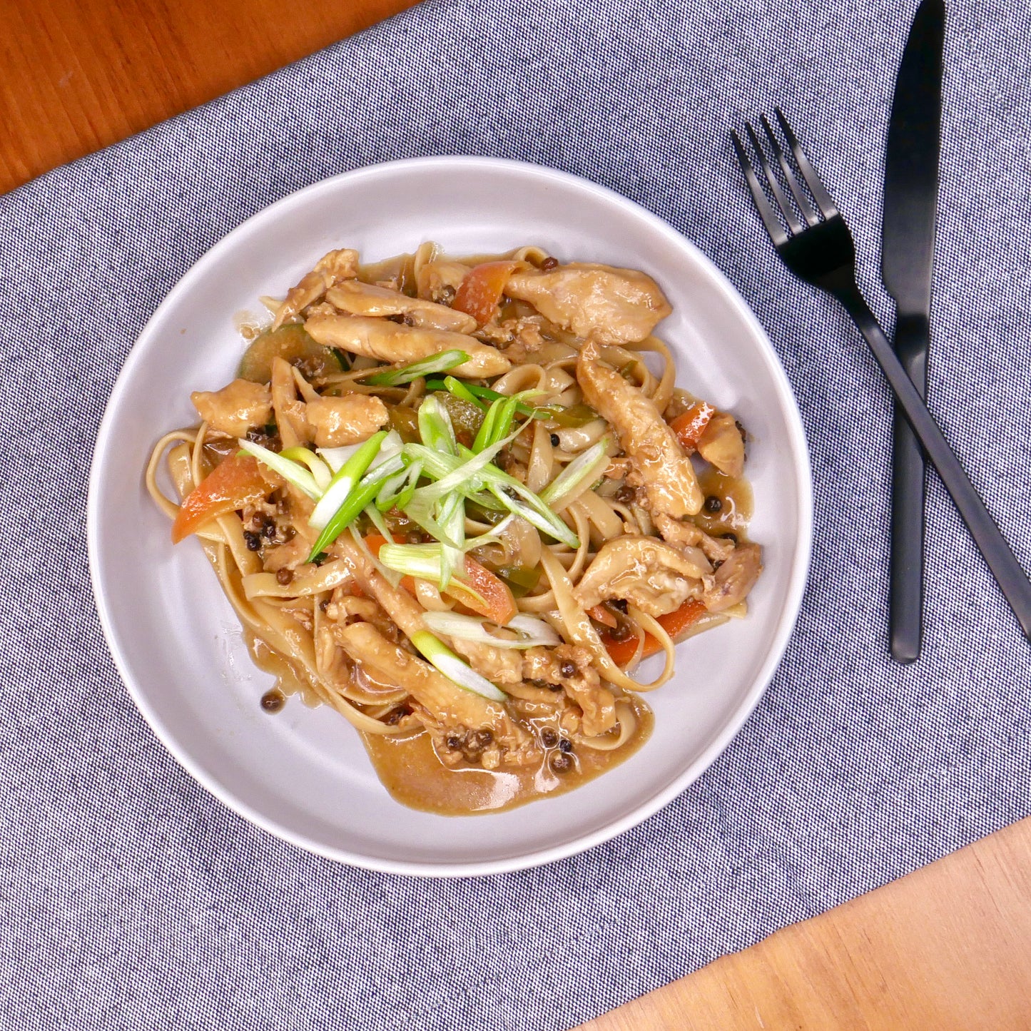 Fettucine à la Sichuanaise avec Poulet