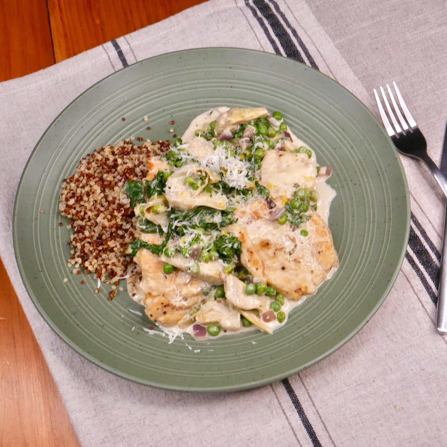 Poêlé de SEITAN Crémeux aux Artichauds avec Quinoa