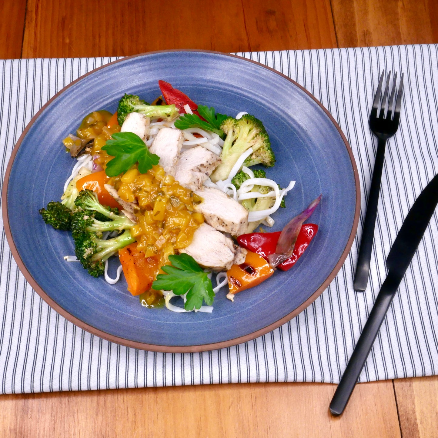Grilled Chicken with Mango Chutney and Vermicelli