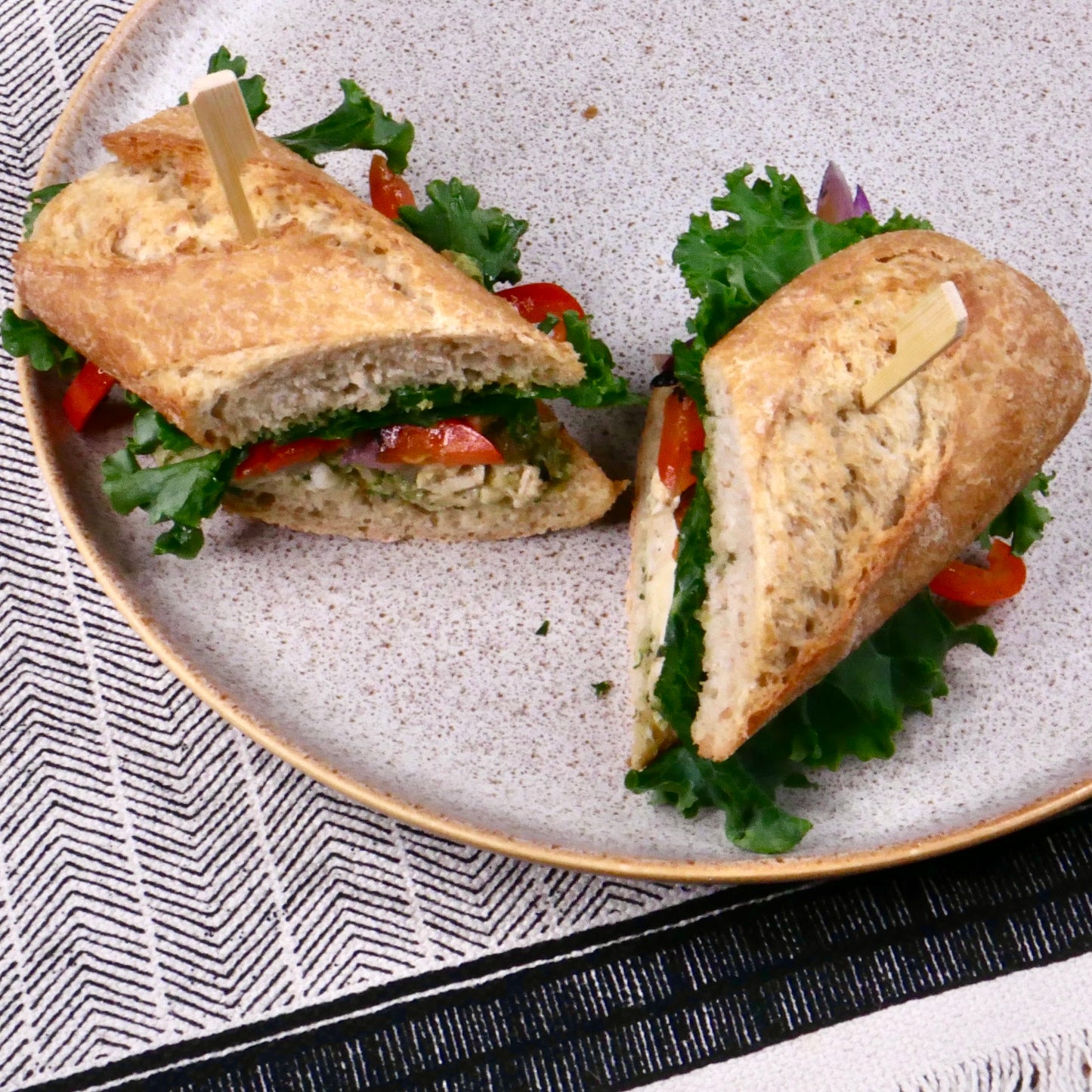 Sandwich au Poulet Pesto sur Baguette