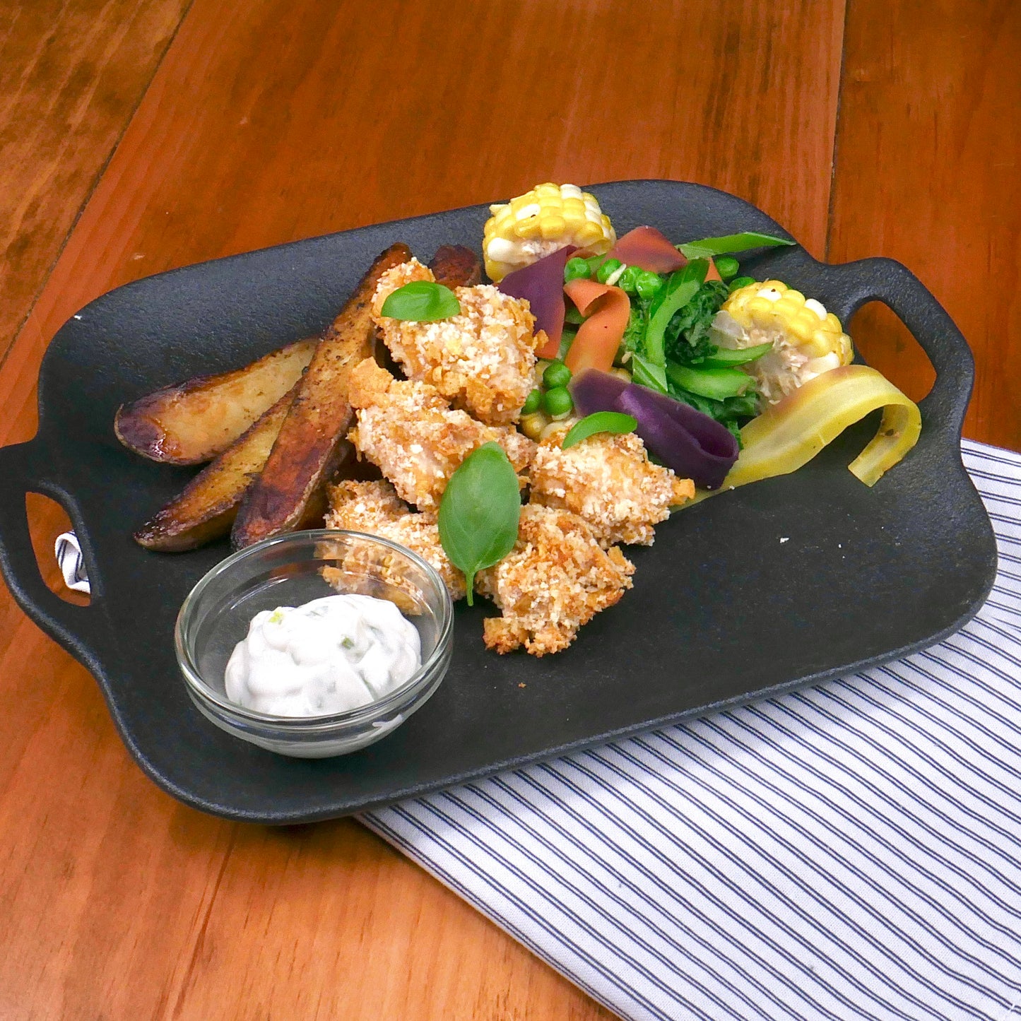 Popcorn Chicken with Vegetables and Cajun Spiced Potato Wedges / Basil Aioli