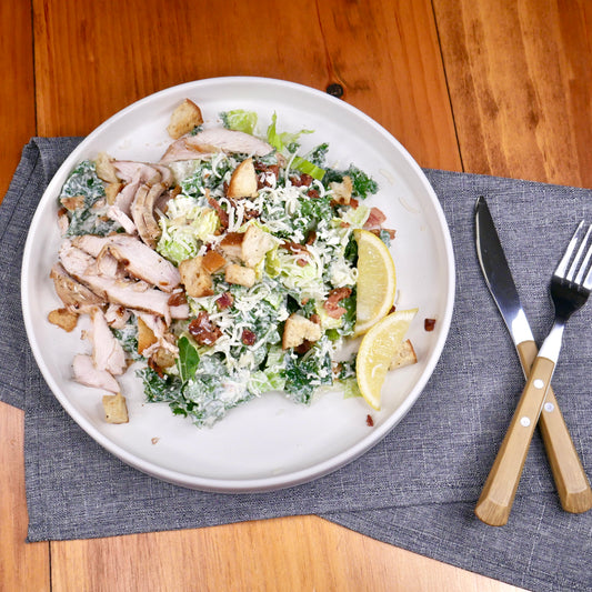 Salade César au Kale avec Poulet Grillé