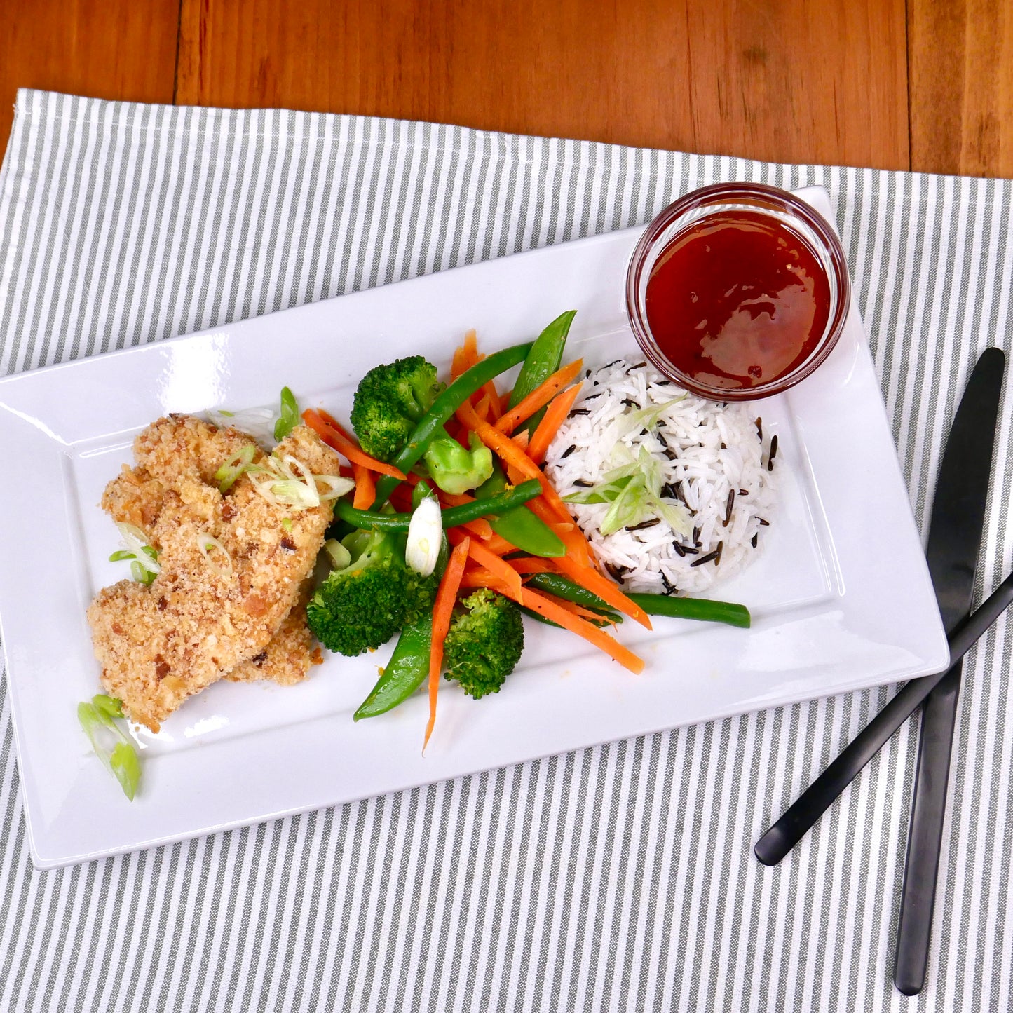 Poulet Pané Sauce Chili Doux avec Mélange Riz Sauvage