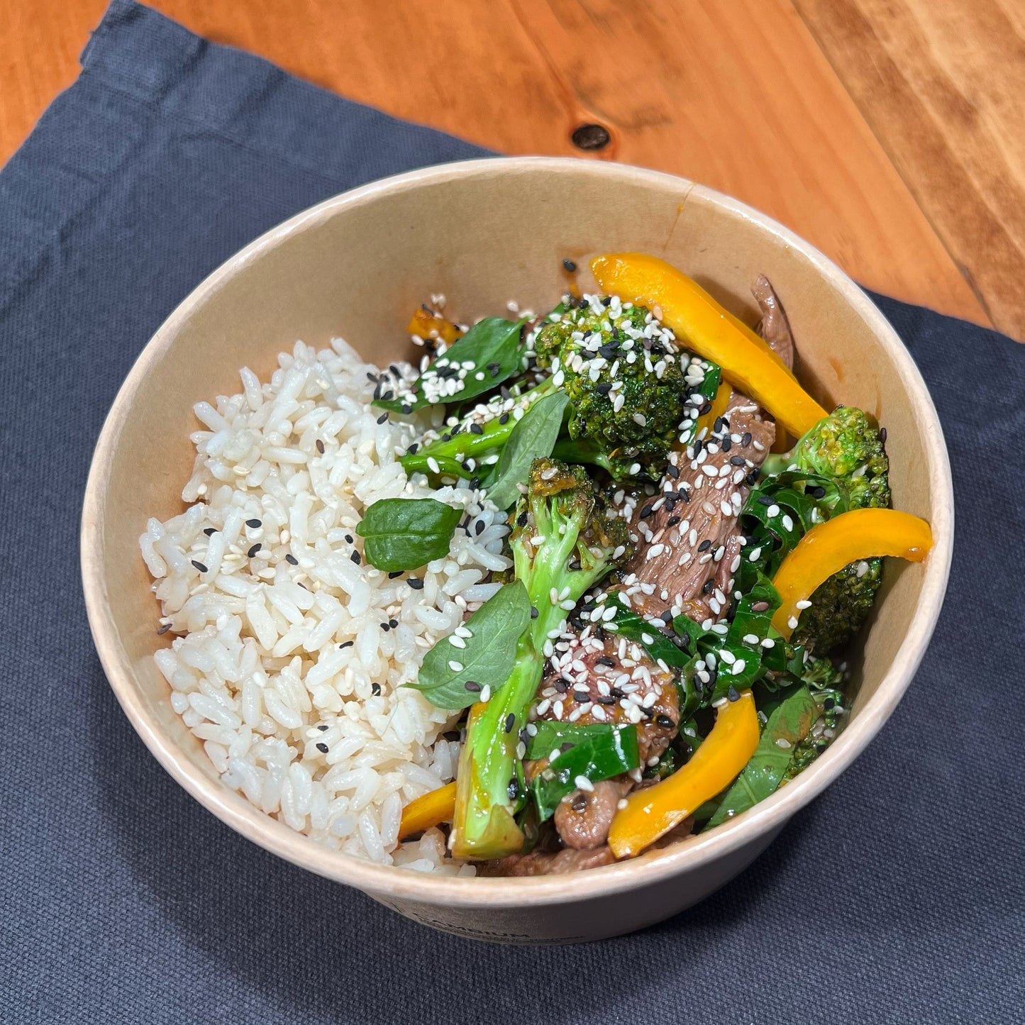 Spicy Orange and Sesame Beef with Rice Noodles (A little spicy)