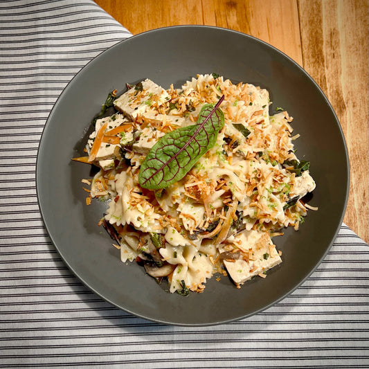 Farfalle Crémeuse à la noix de Coco avec Tofu Braisé
