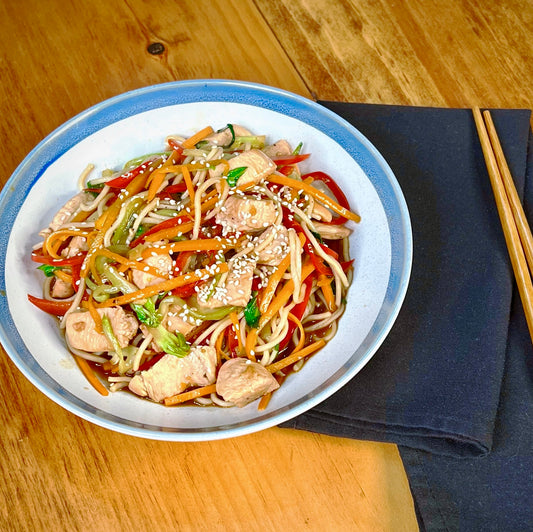 Nouilles Chow Mein au Poulet