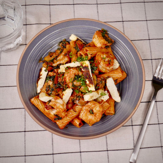 Rigatoni aux Crevettes et Halloumi Pesto de Tomates Séchées