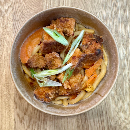 **Quantité limitée** TOFU Chili-doux avec Nouilles Udon (Congelé)