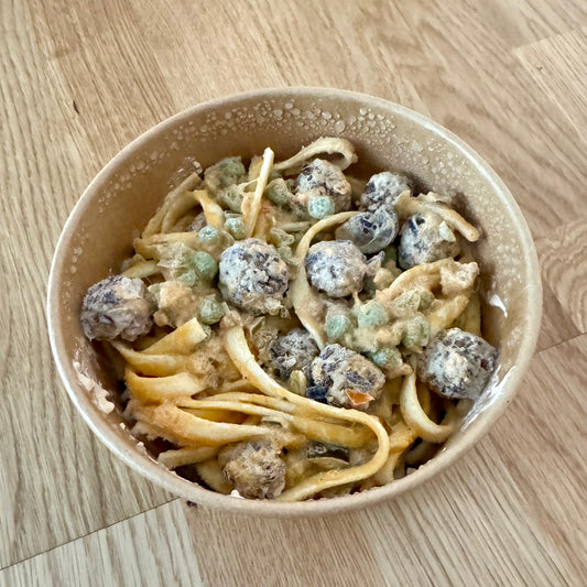 **Seulement 4 de dispo** Fettucine Sauce Rosé avec Mini Boulettes au Porc et Champignons (Congelé)