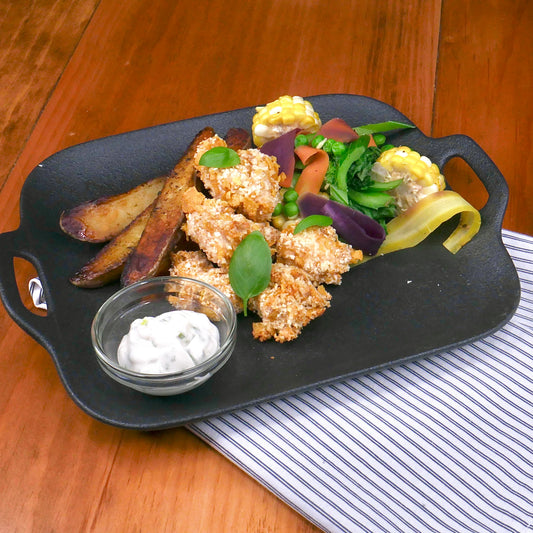 Popcorn Chicken with Vegetables and Cajun Spiced Potato Wedges / Basil Aioli