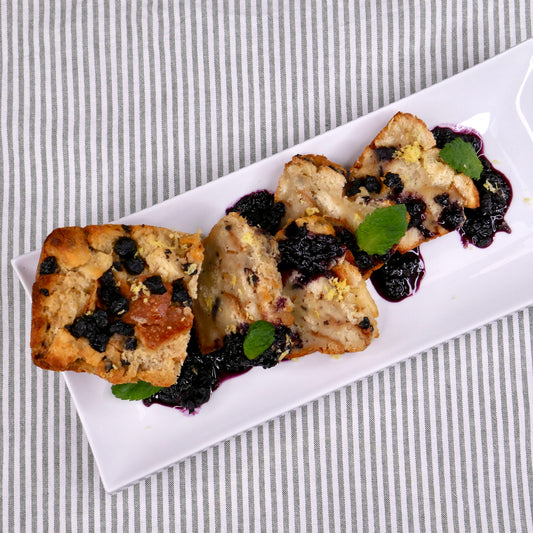 Pouding aux Scones Bleuets et Citron Sauce aux Bleuets